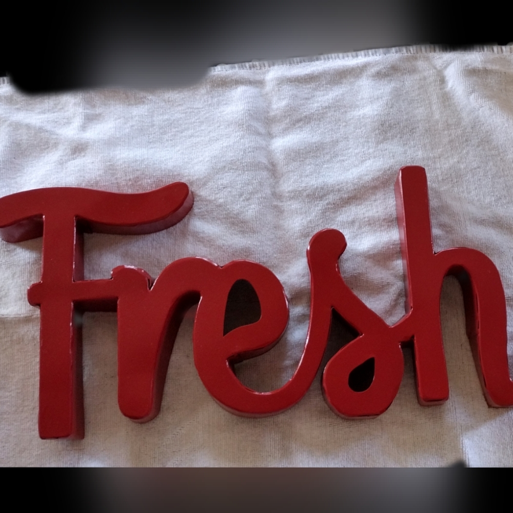 Aluminum Red Fresh wall decor.